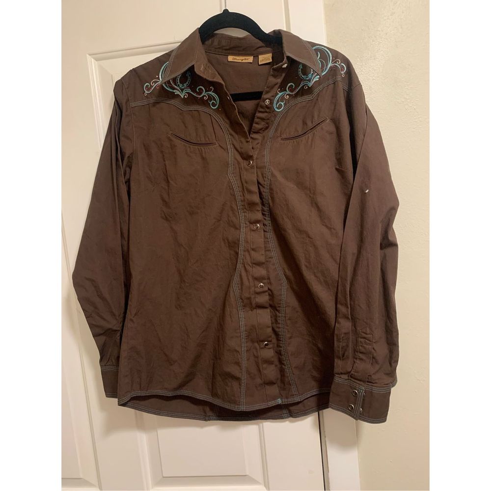 Wrangler Woman’s Brown Snap Front Blouse size Large